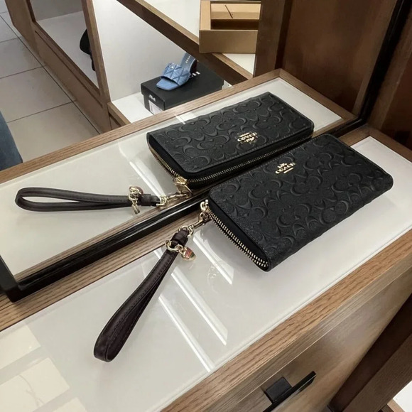 COACH BOXED LONG ZIP AROUND WALLET IN SIGNATURE LEATHER CF464 BLACK - Picture 8 of 11